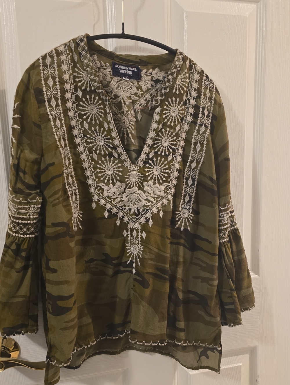 Johnny Was Olive Camo Embroidered V-Neck Tunic SMALL BUT FITS MEDIUM